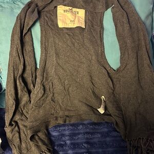 Hollister Charcoal Women's sleeveless Vest